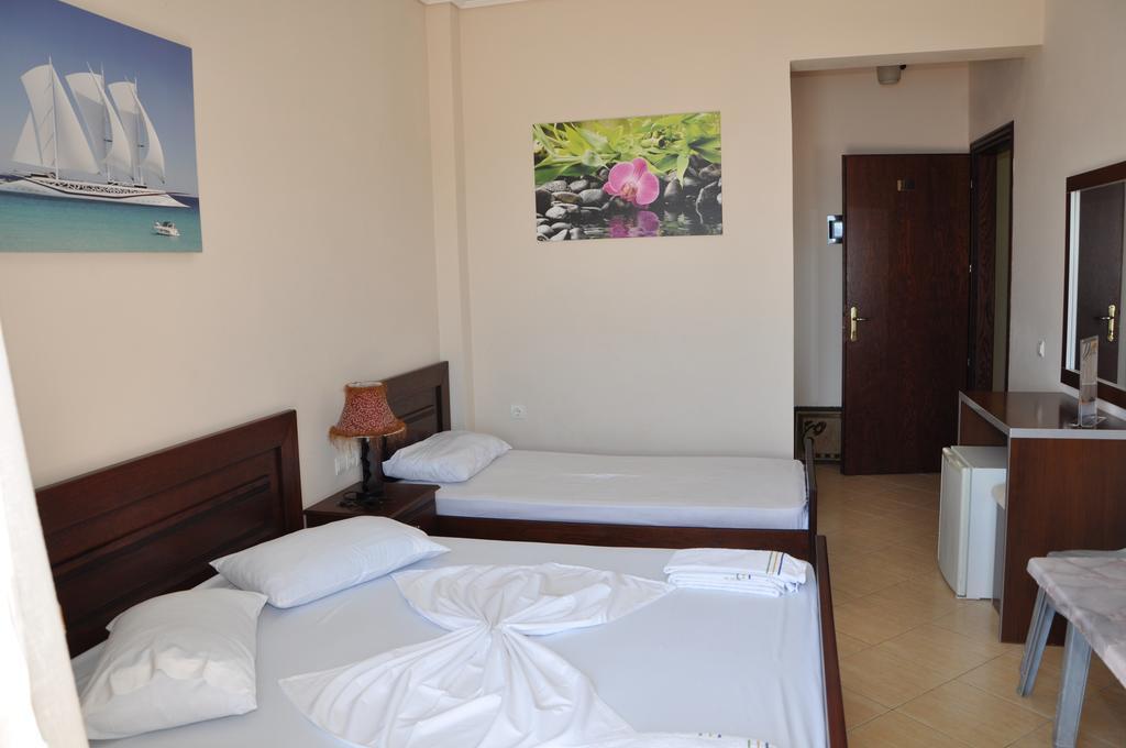 Maestral 3*