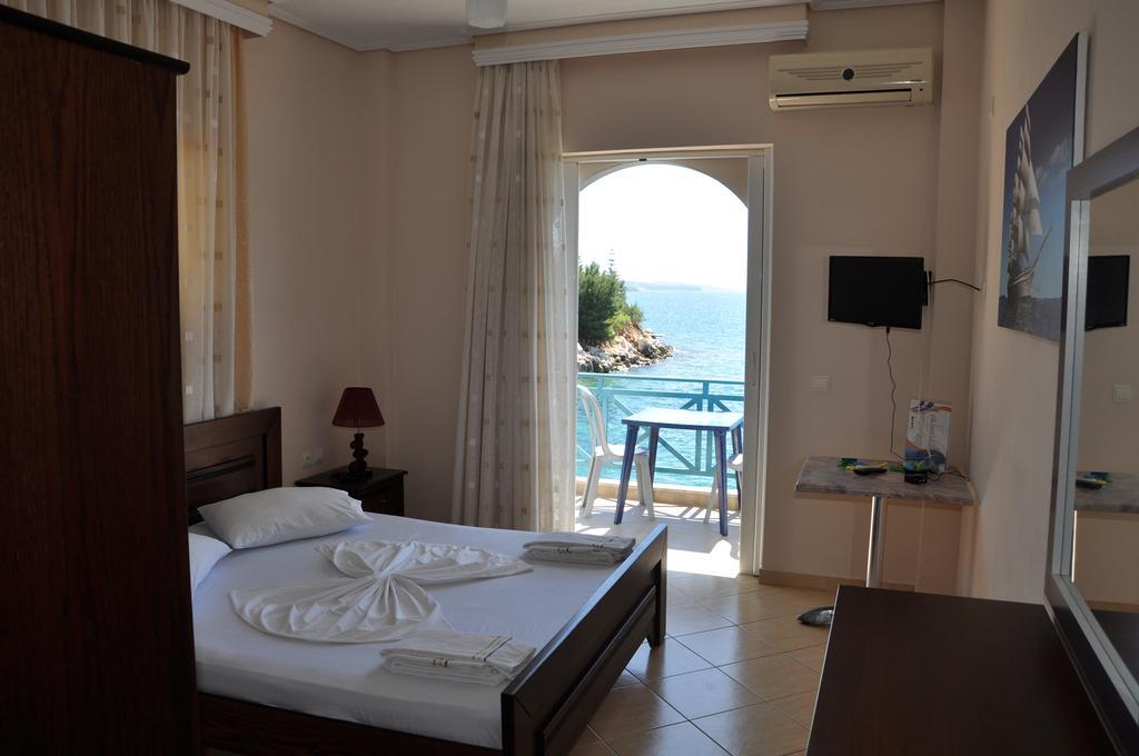 Maestral 3* Sarandë