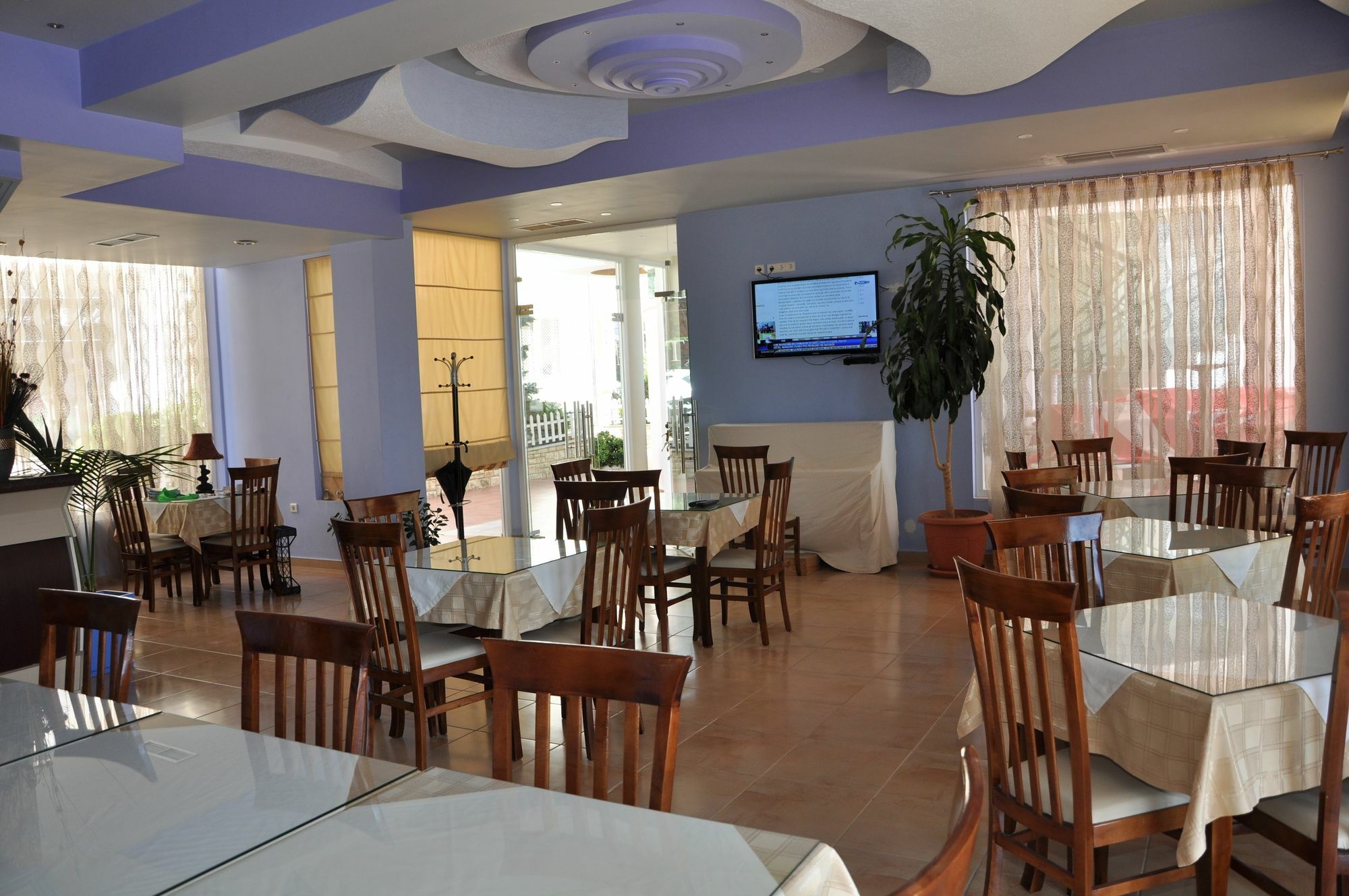 Maestral Hotel 3*